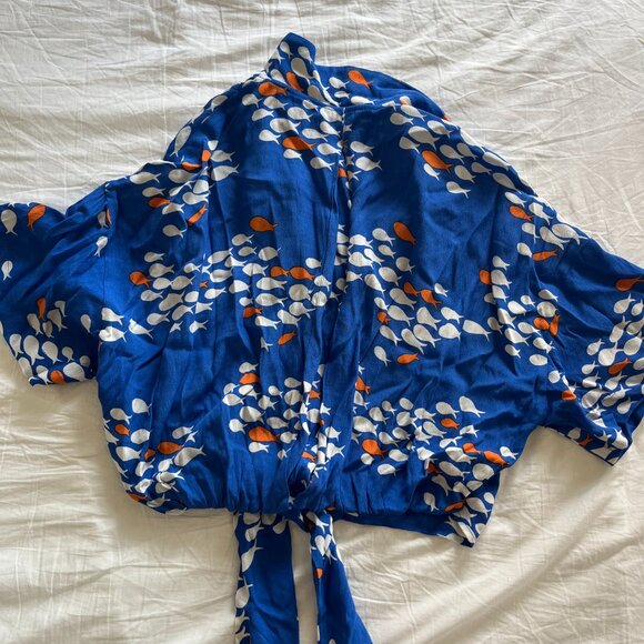 Ava Sky Fighting Eel Fish Top - Picture 3 of 3